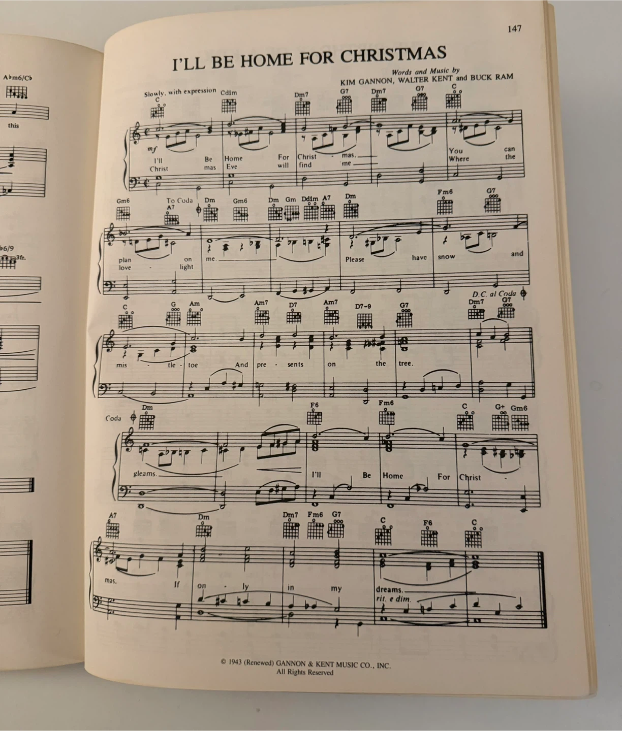 Vintage Sheet Music: Classic Christmas Carols - photo 4