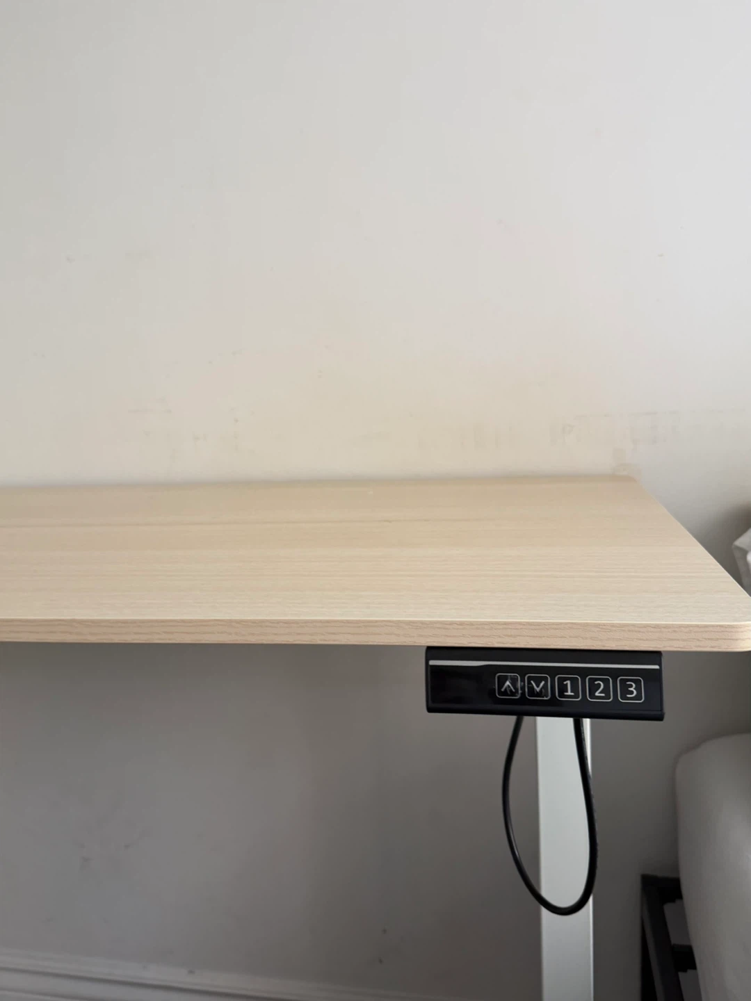 Electric Height Adjustable Desk + Office Chair – Like New! - photo 3
