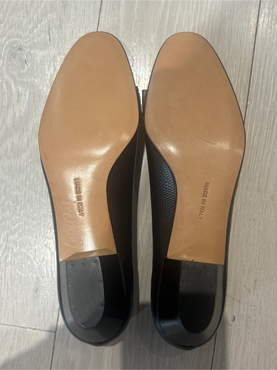 Salvatore Ferragamo Dark Brown Vara Bow  – Brand New size 51/2C - photo 4