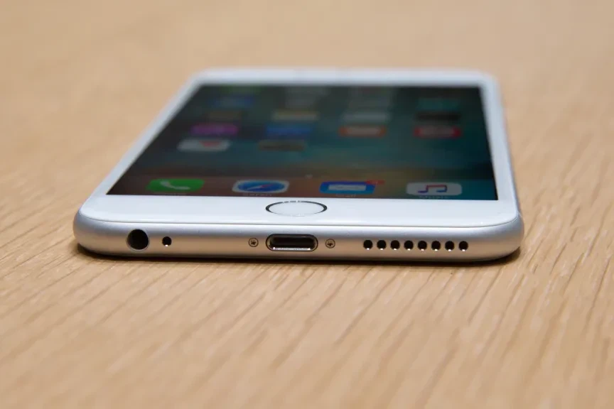 Apple iPhone 6s Plus - Silver 64 GB - photo 2