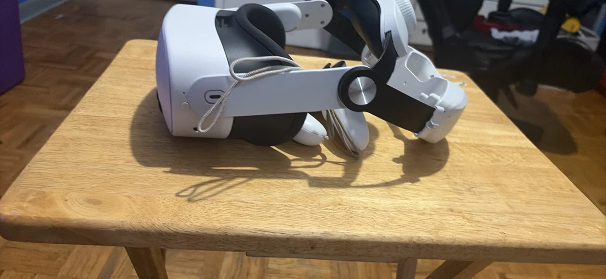 Meta Quest 3 VR Headset and Controllers - photo 4