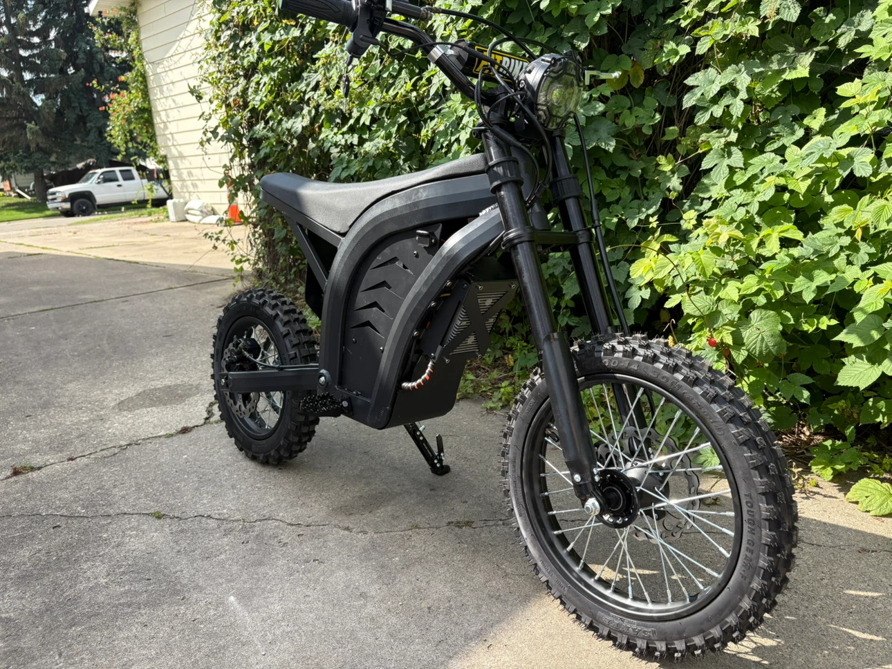 Black electric dirt bike - photo 2
