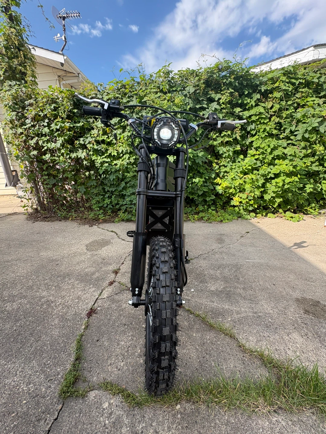 Black electric dirt bike - photo 3