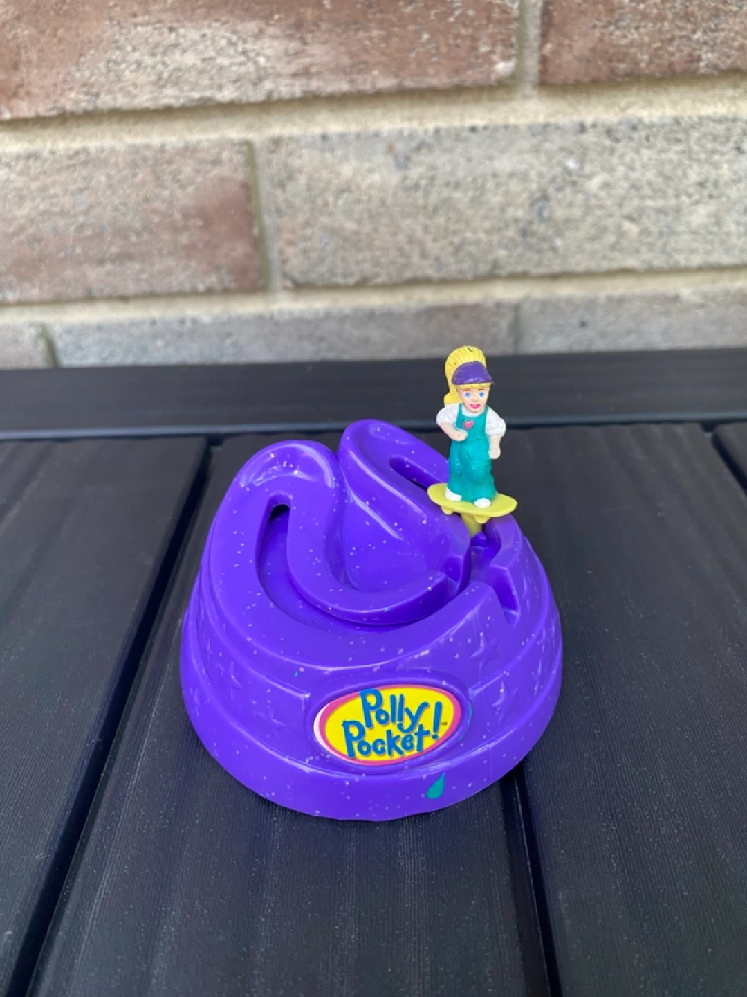 Vintage 1999 Mattel Polly Pocket Skate Park Playset