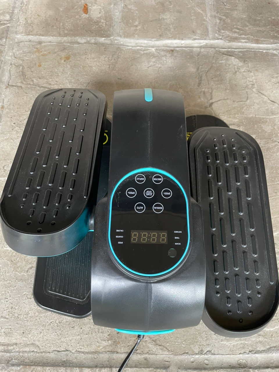 Elliptical Trainer with LCD Screen and Remote Control - photo 2