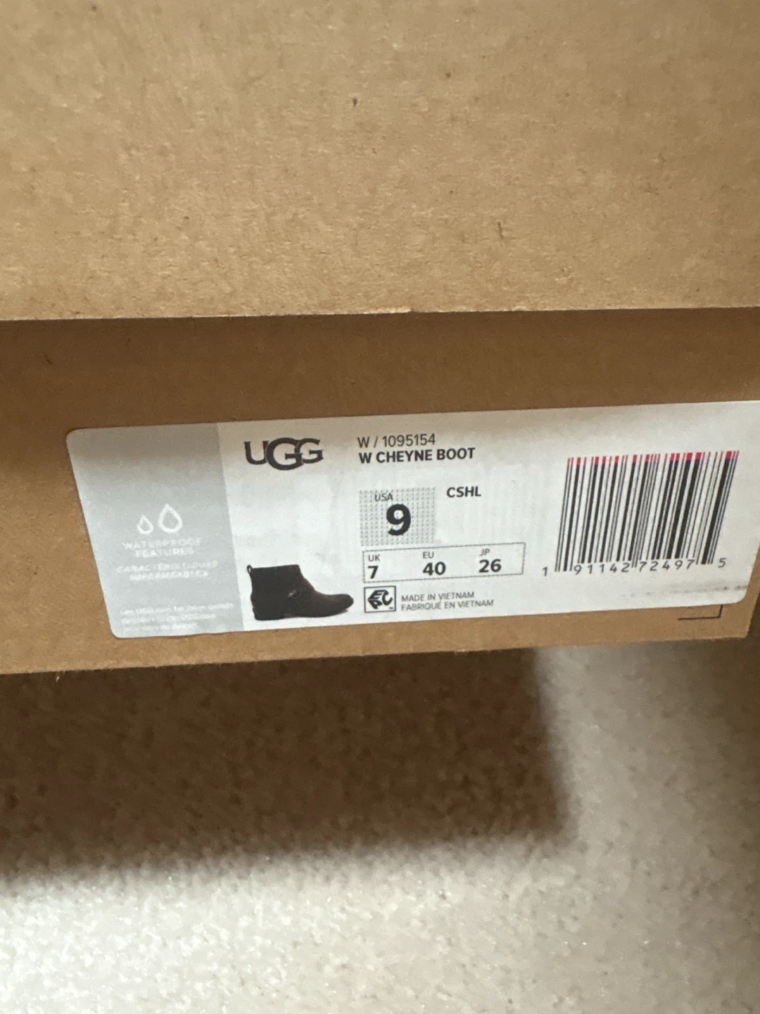 UGG W Cheyenne Boot - Women's Size 9 - photo 2