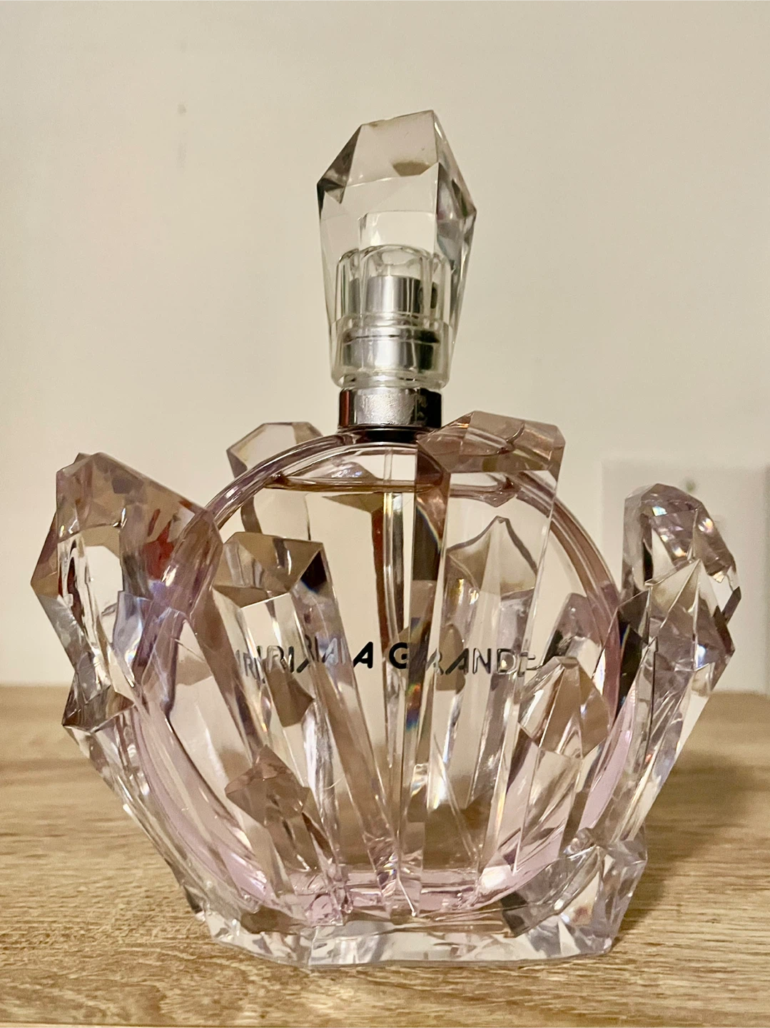 Ariana Grande R.E.M Eau de Parfum 3.4 oz