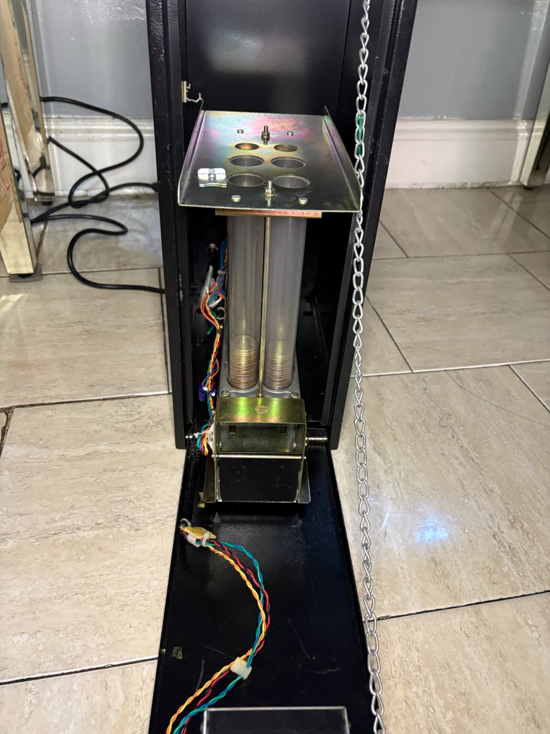 Commercial Dollar Bill Change Machine - Fortune Resources VM-010 - photo 5