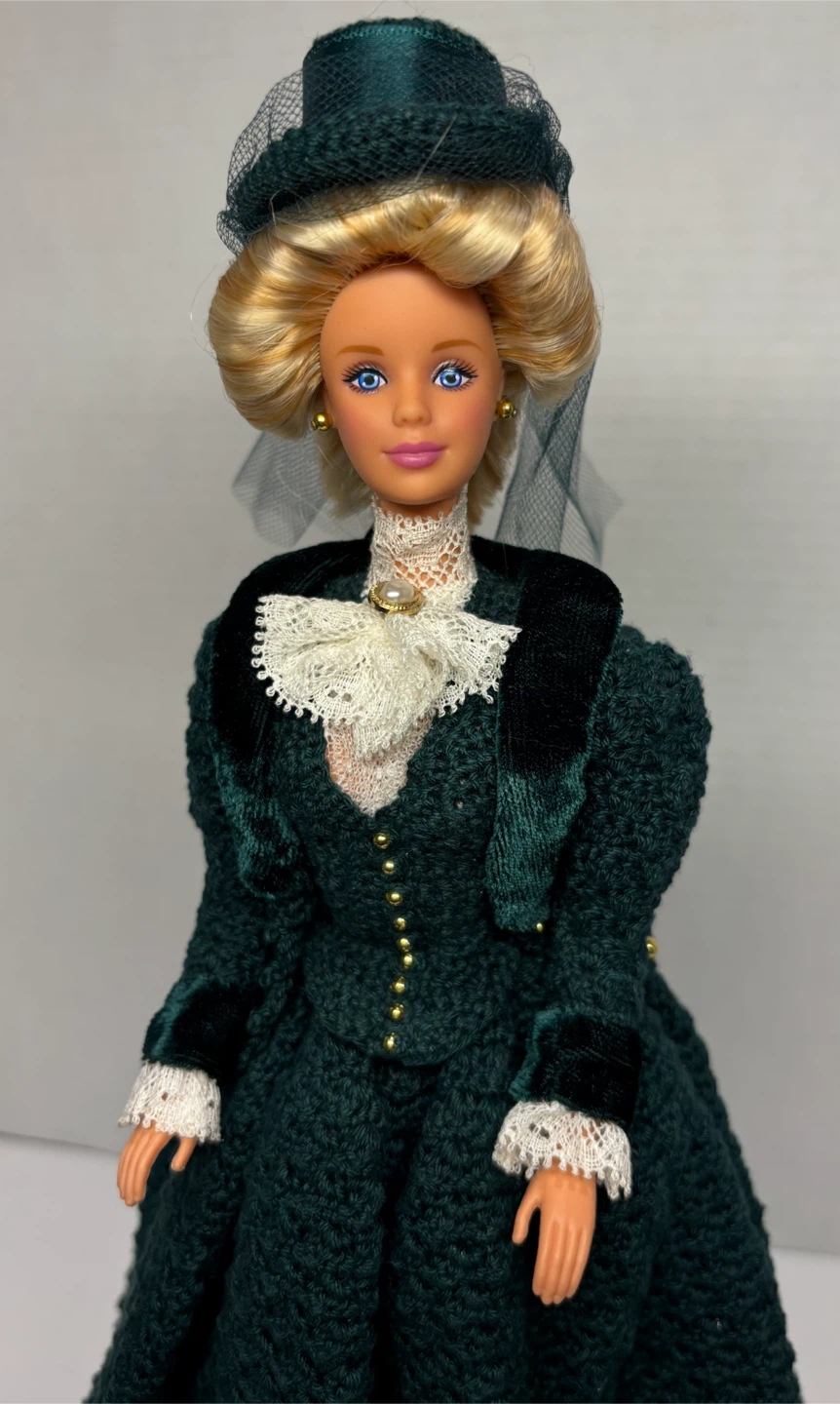1991 Barbie Doll Victorian Era Dress Green - photo 2