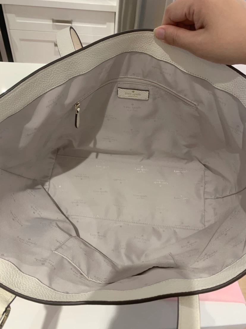 🍀 💚 Kate Spade White Leather Tote Bag Price Firm 🍀💚 - photo 5