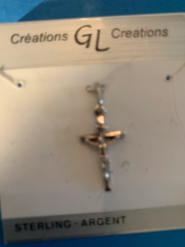 GL Creations Sterling Silver Cross Pendant
