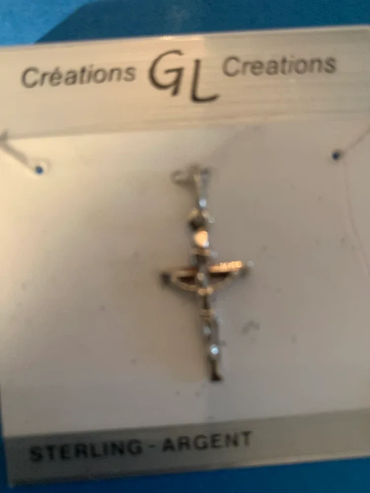 GL Creations Sterling Silver Cross Pendant