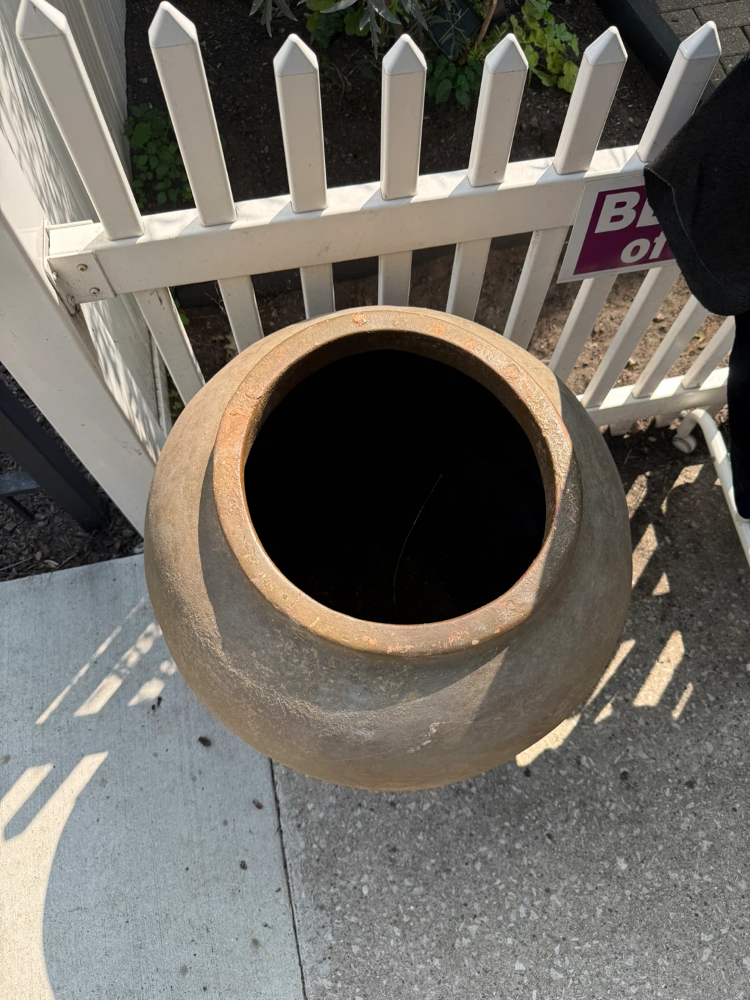 Large Earthenware Outdoor Planter Pot - photo 2