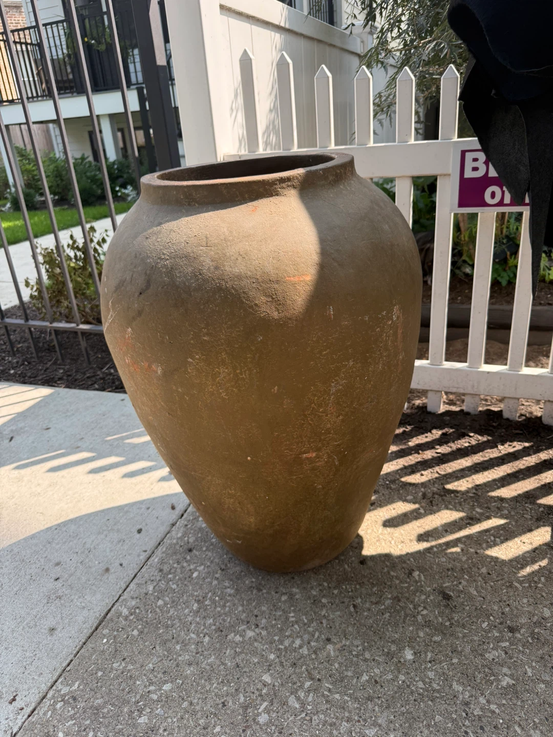 Large Earthenware Outdoor Planter Pot - photo 3