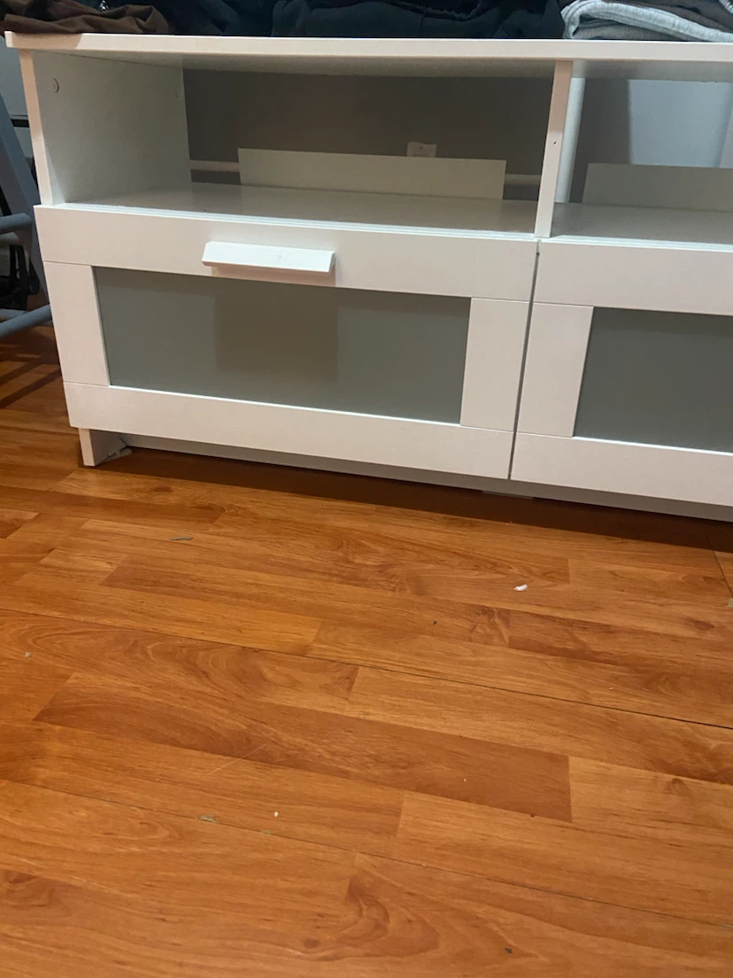 Moving sale - Ikea tv stand - photo 3