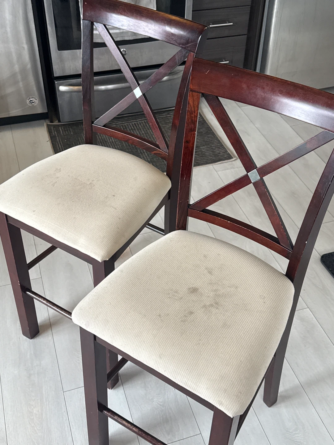 Set of 2 Wooden Bar Stools with Padded Seats - photo 2