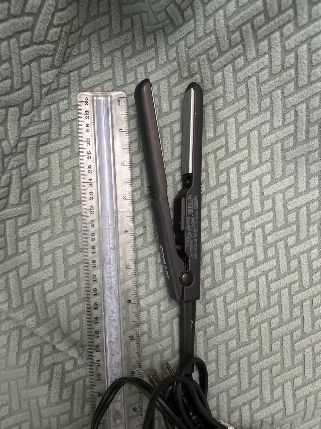 Conair black mini hair straightener - photo 2