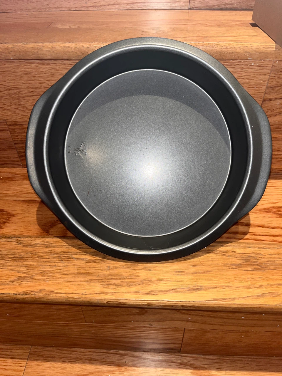 Round Cake Pan - photo 2