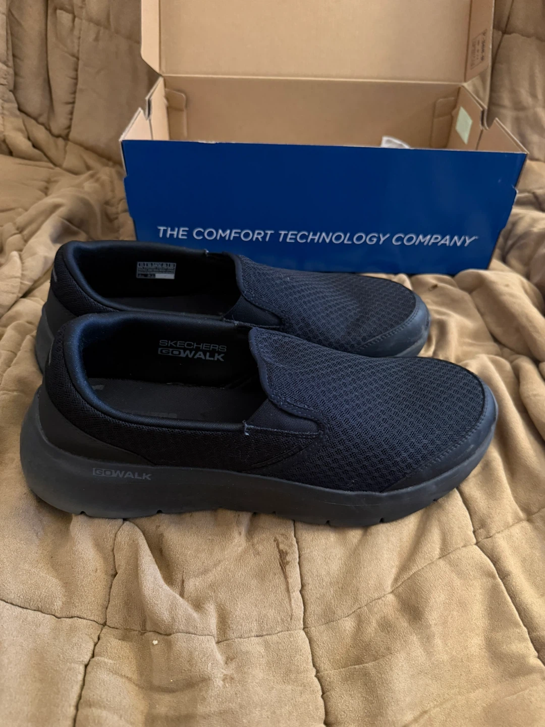 Skechers Hands Free Slip-ins GoWalk Shoes Black Size 11 - photo 2