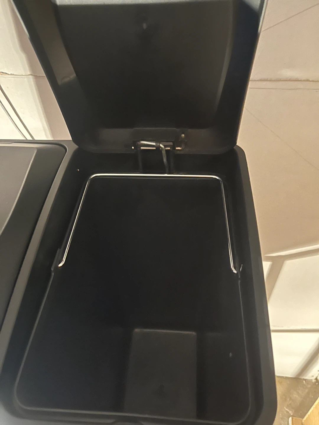 Dual compartment stainless steel step garbage bin - photo 5