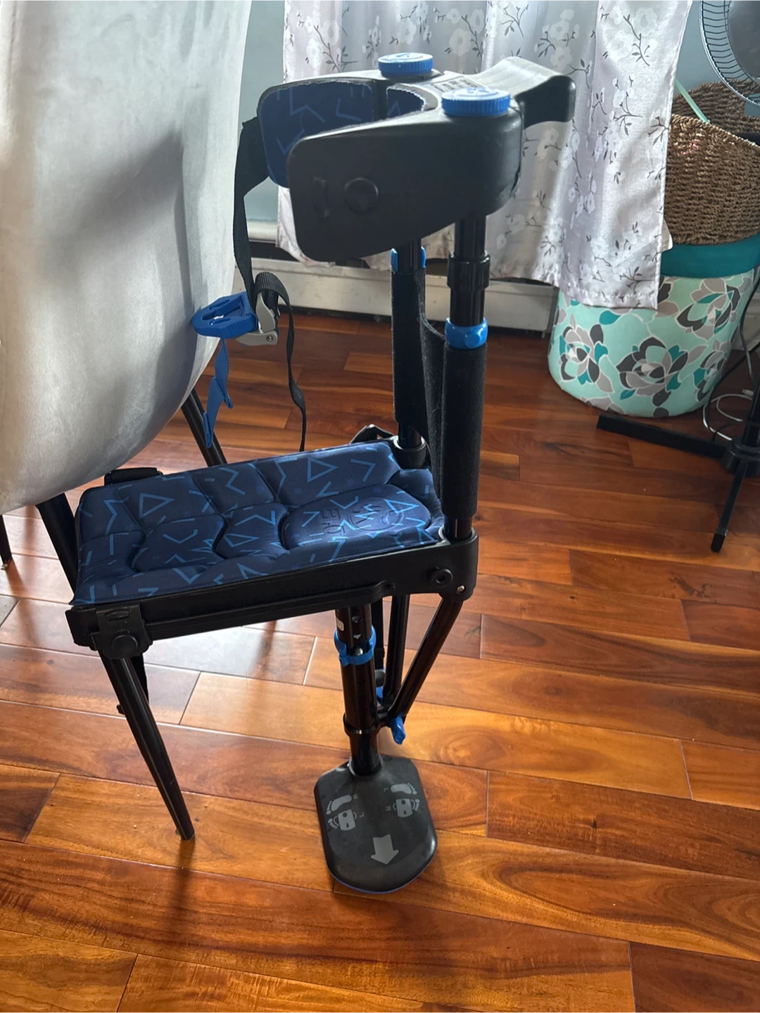 iWalk Free Hands-Free Knee Crutch - photo 2