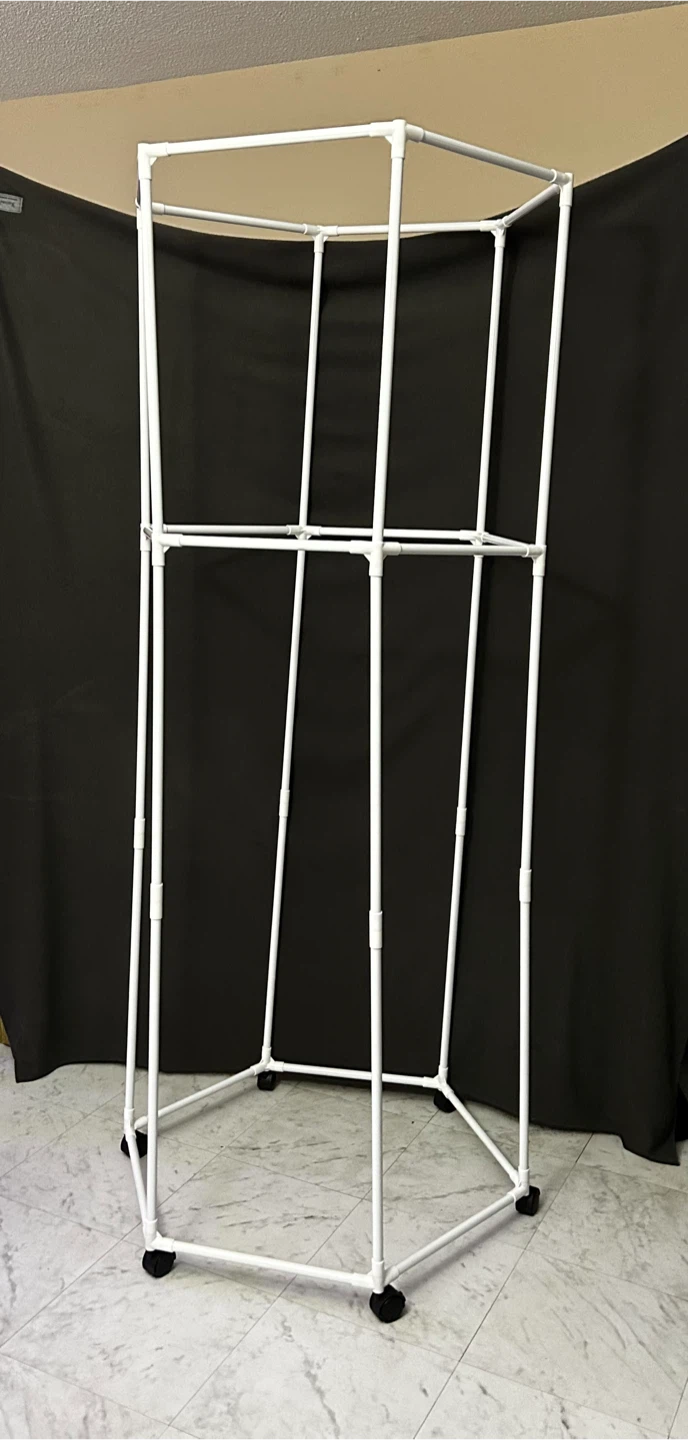 White rolling hexagonal garment rack - photo 3
