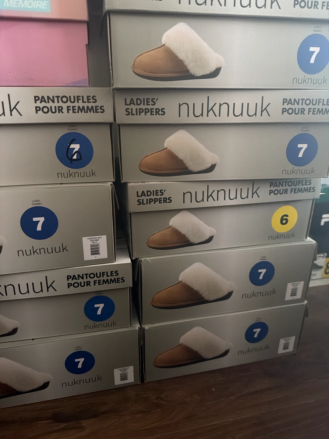 Nuknuuk Ladies' Slippers - Size 7