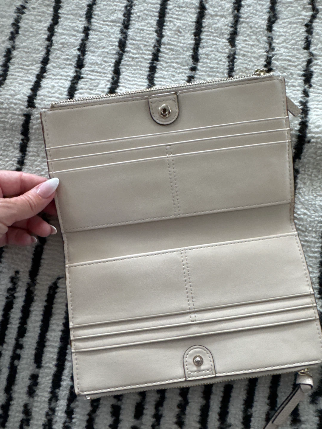 Kate Spade Wallet - Beige EUC - photo 2