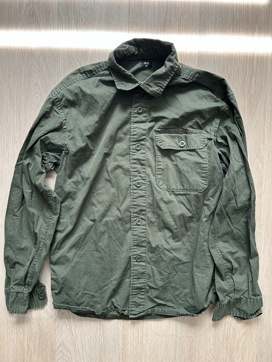 Uniqlo Green Button-Up Shirt - photo 2