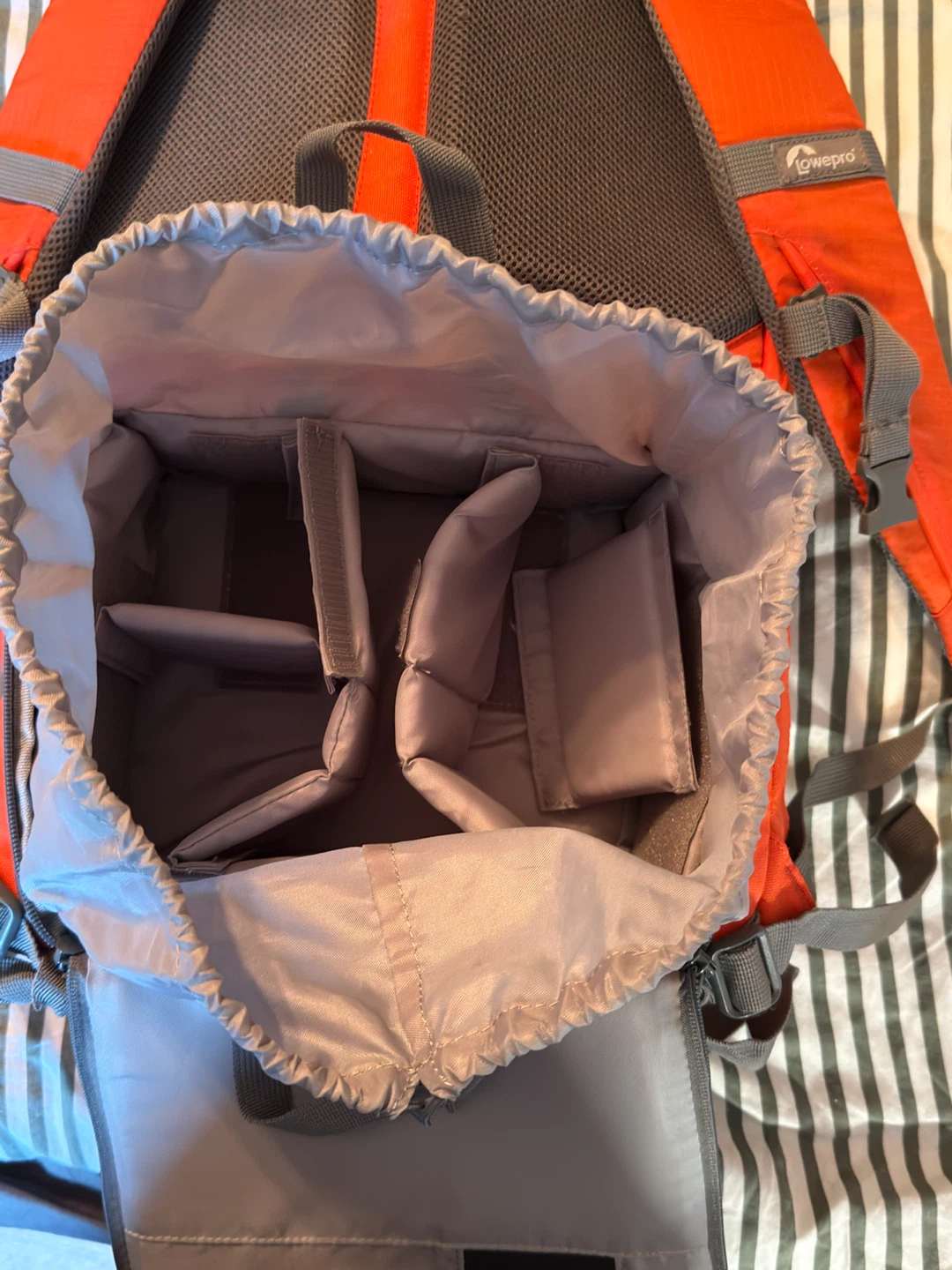 Lowepro 22L AW Hatchback Camera Day Pack - photo 4