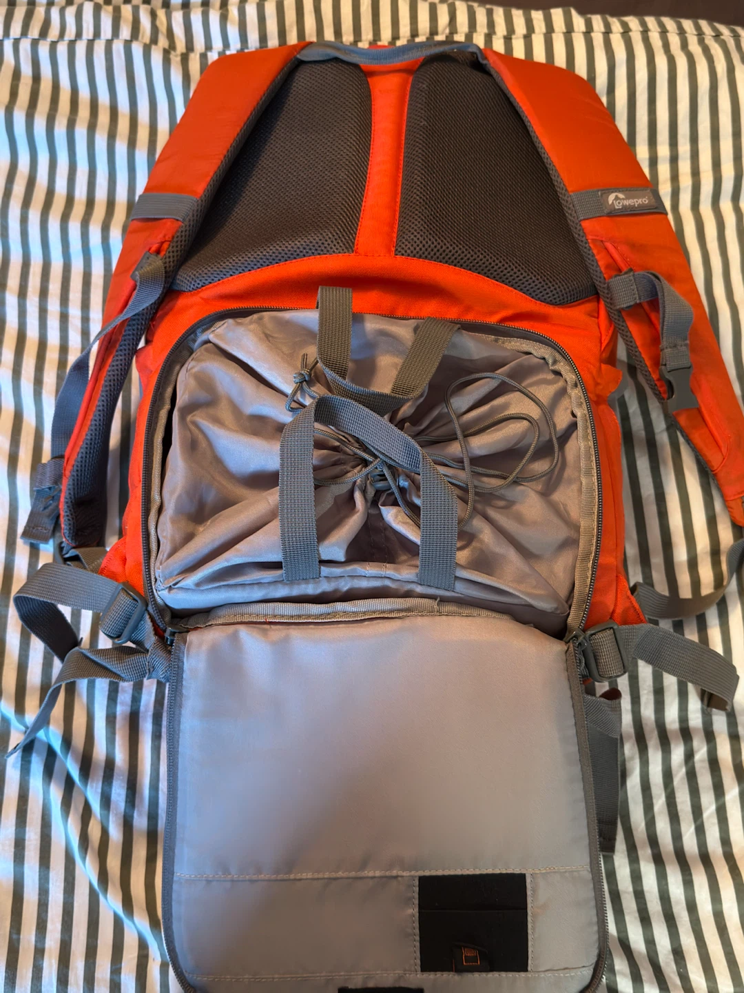 Lowepro 22L AW Hatchback Camera Day Pack - photo 5