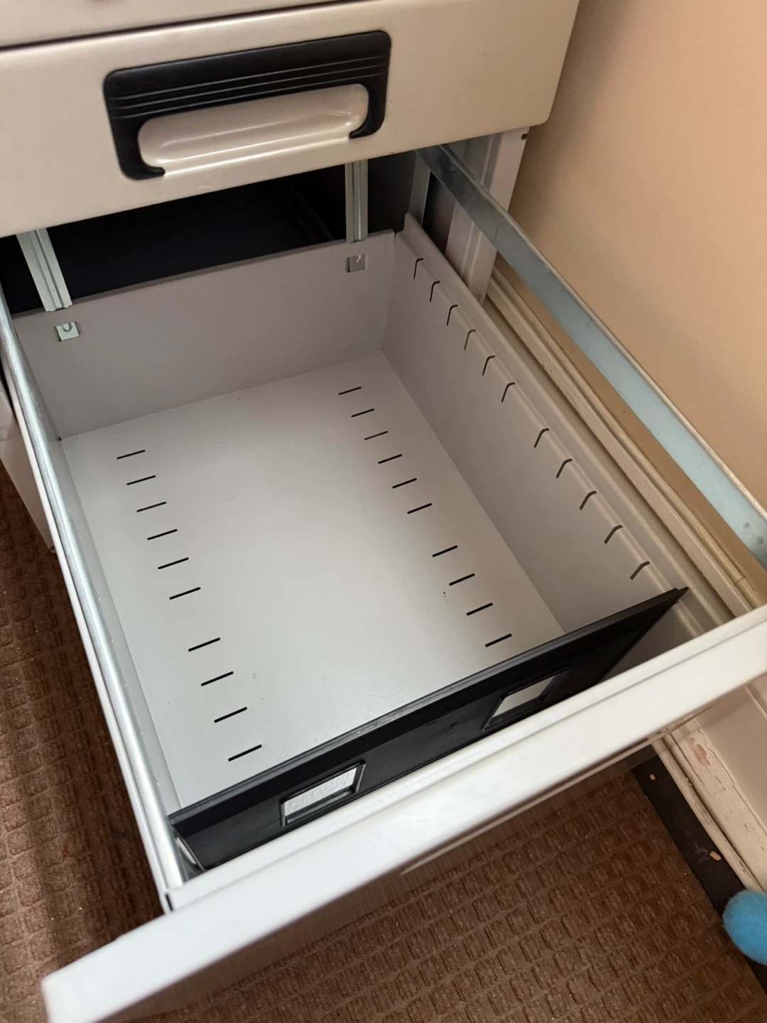 3-Drawer Metal File Cabinet - photo 2