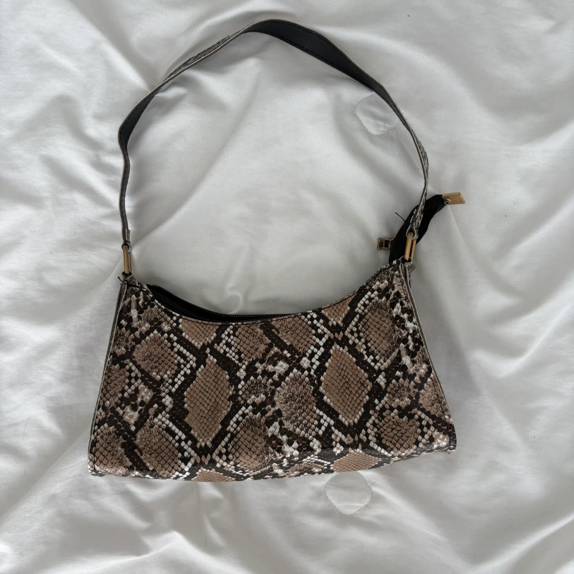 Snake print shoulder bag
