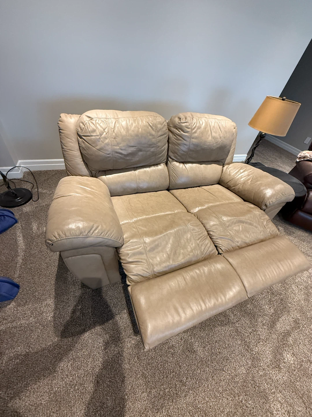 Light Tan Leather Loveseat Recliner - photo 3