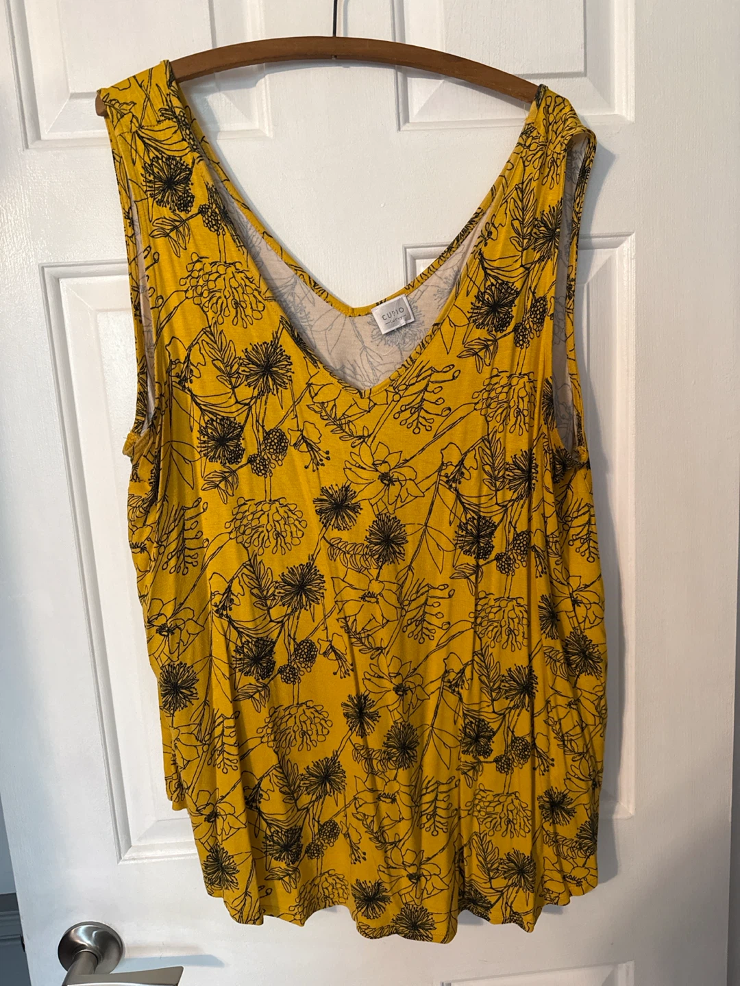 Cupio Curvy Yellow Floral Tank Top
