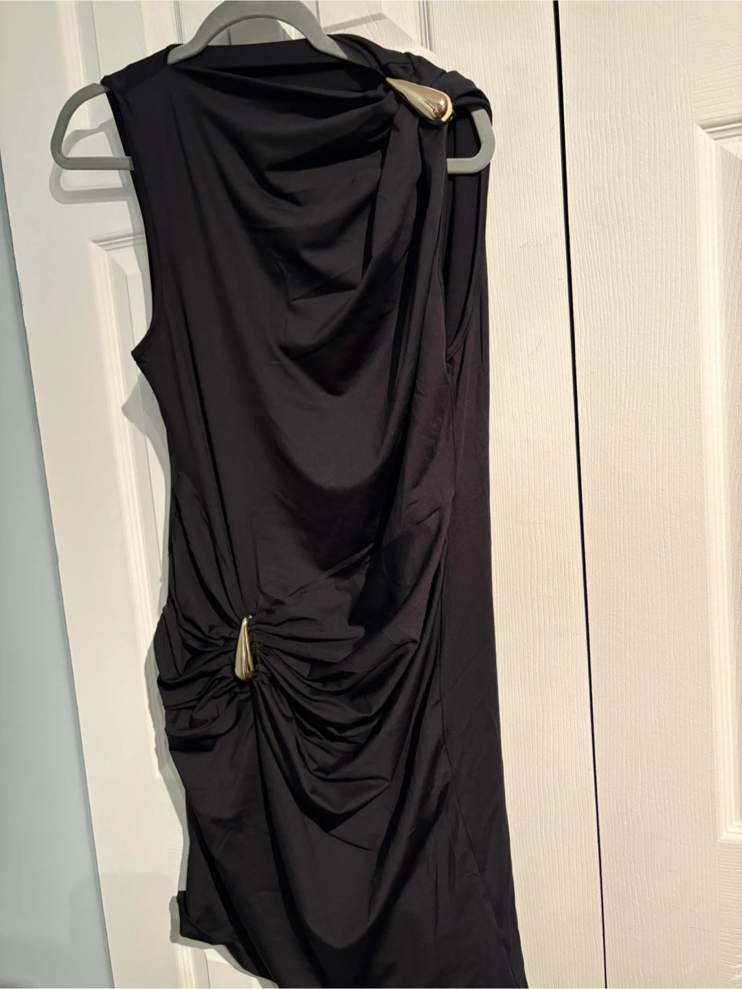 Black Sleeveless Ruched Dress