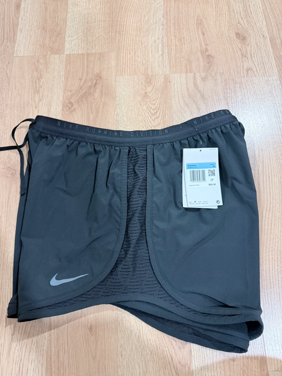 Nike Running Division Shorts - size M