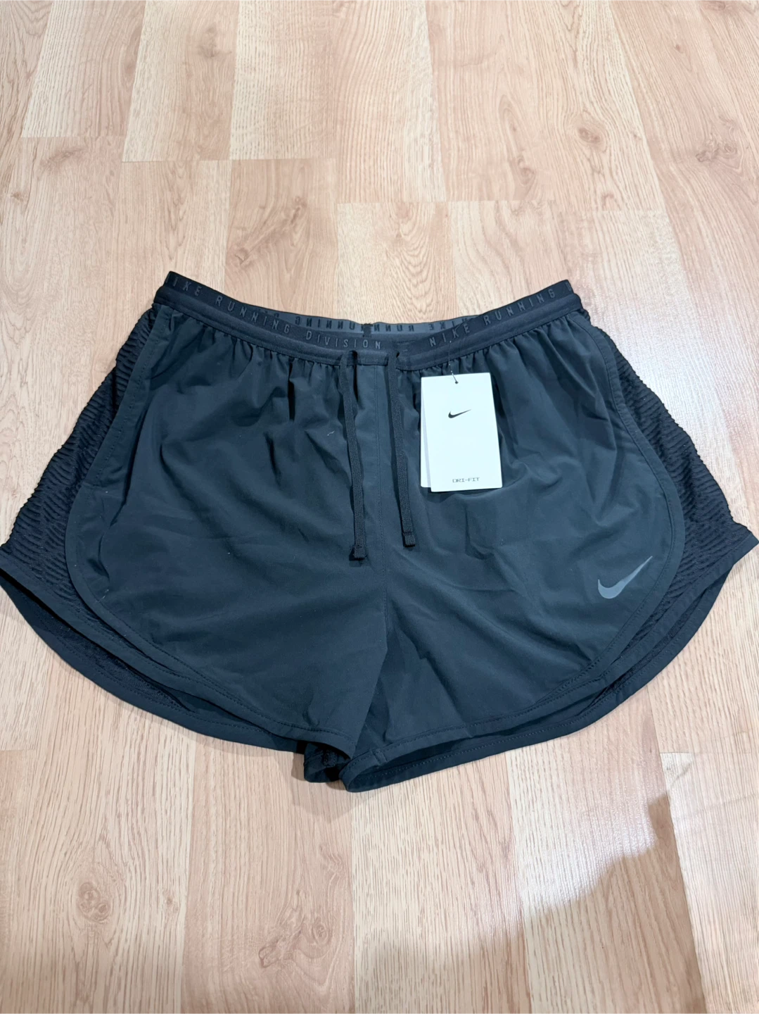 Nike Running Division Shorts - size M - photo 2