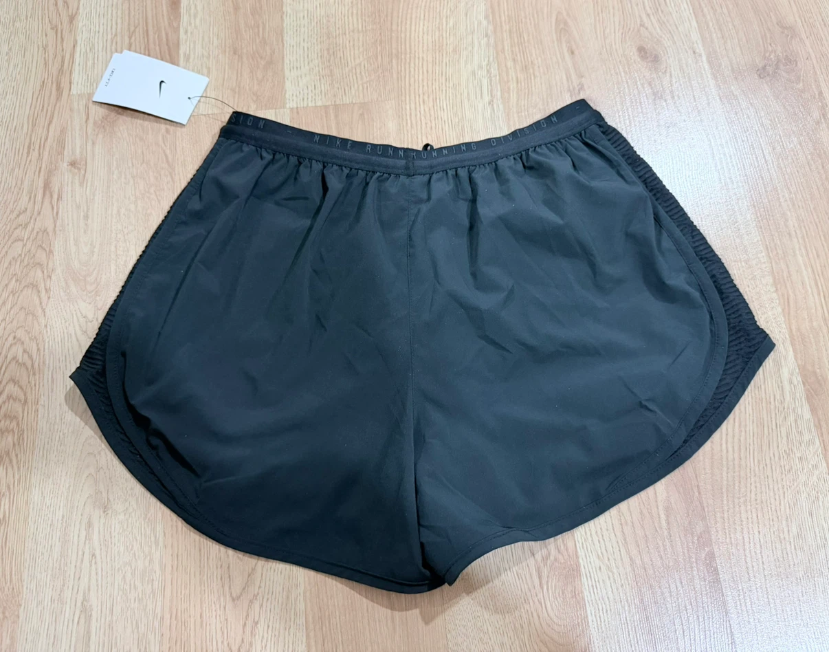 Nike Running Division Shorts - size M - photo 4