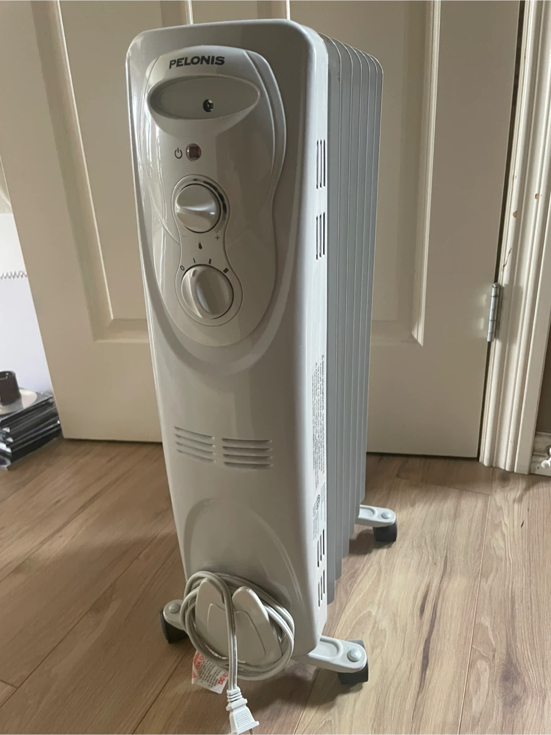 Pelonis Oil Filled Radiator Heater - photo 2