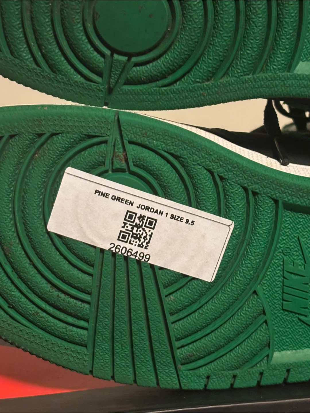 Air Jordan 1 Pine Green High Top Sneakers - photo 5