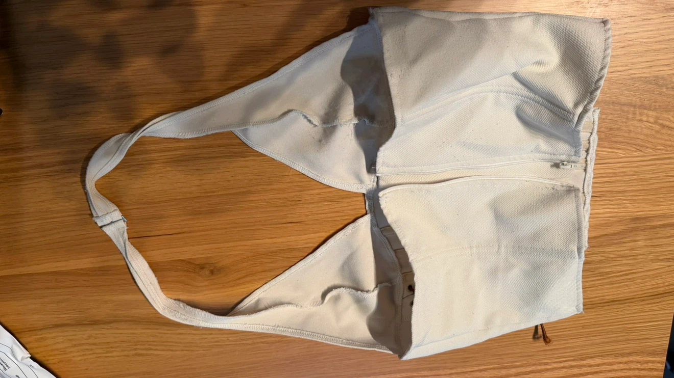 White halter top size small - photo 2