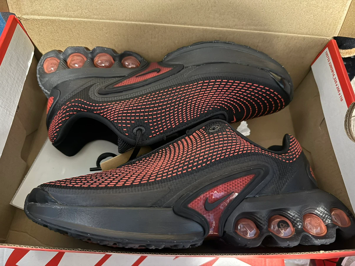 Nike Air Max DN (GS) Youth Size 6Y Black/Black - photo 3