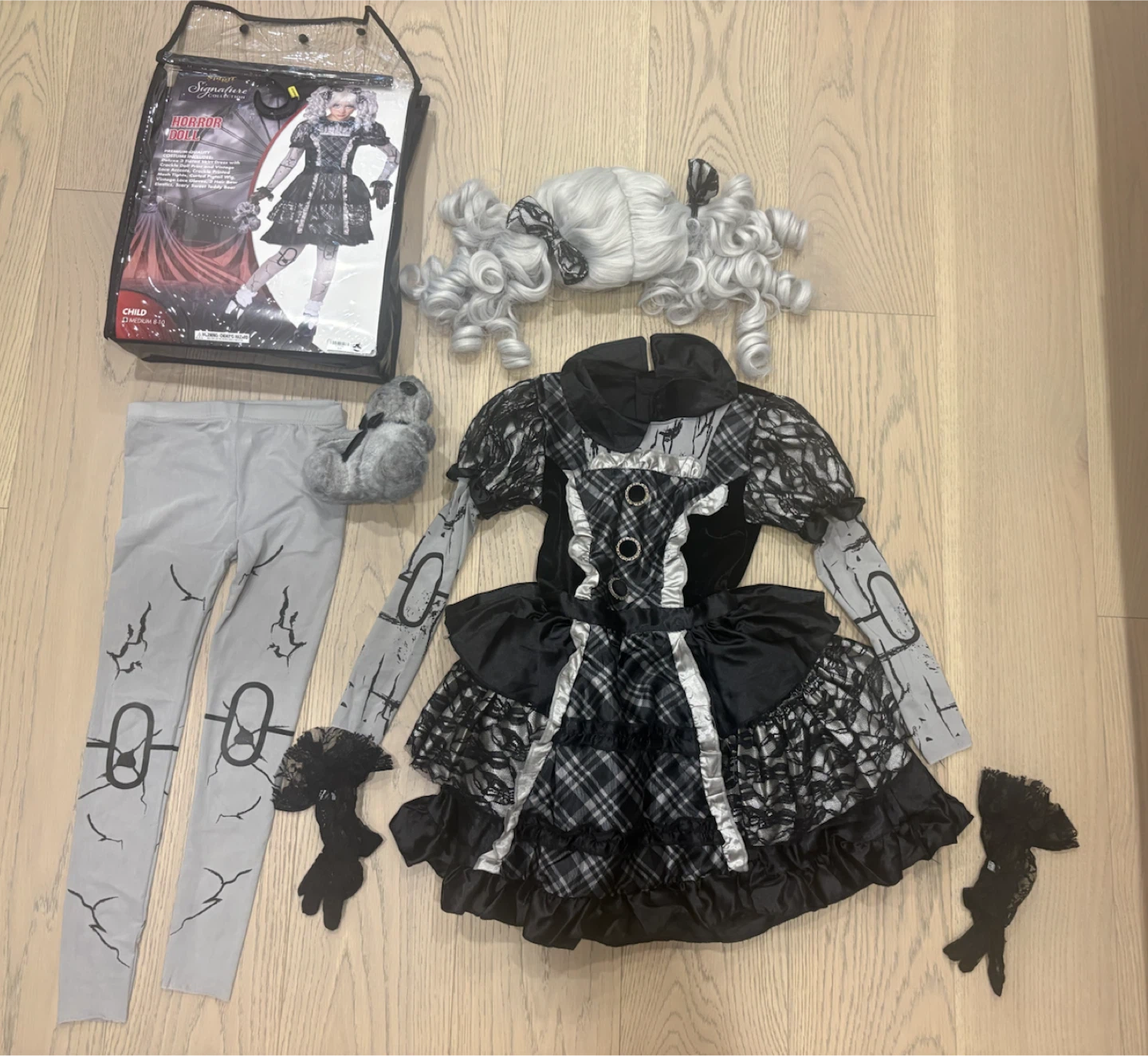 Kids Halloween costume - horror doll medium 8-10