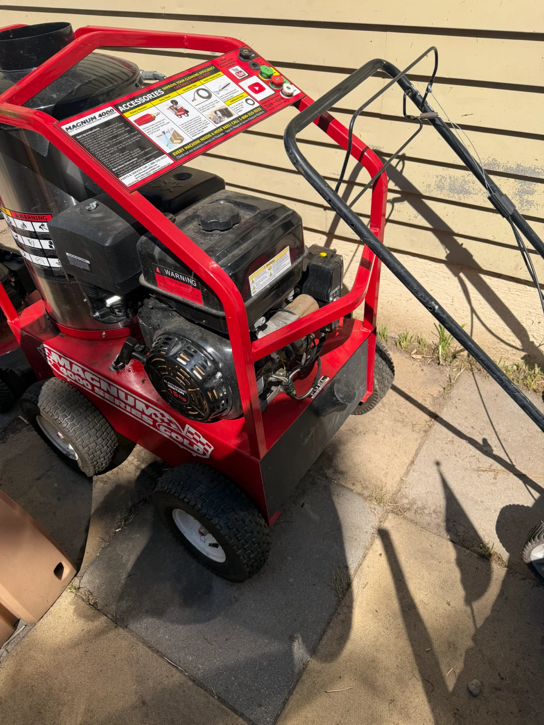 Magnum 4000 Gold Series Hot Water Pressure Washer