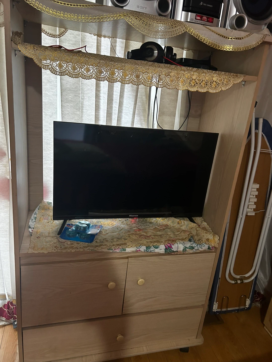 Moving sale