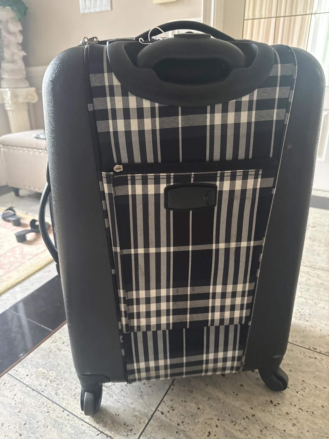 Medium size HEYS Plaid Suitcase - photo 3