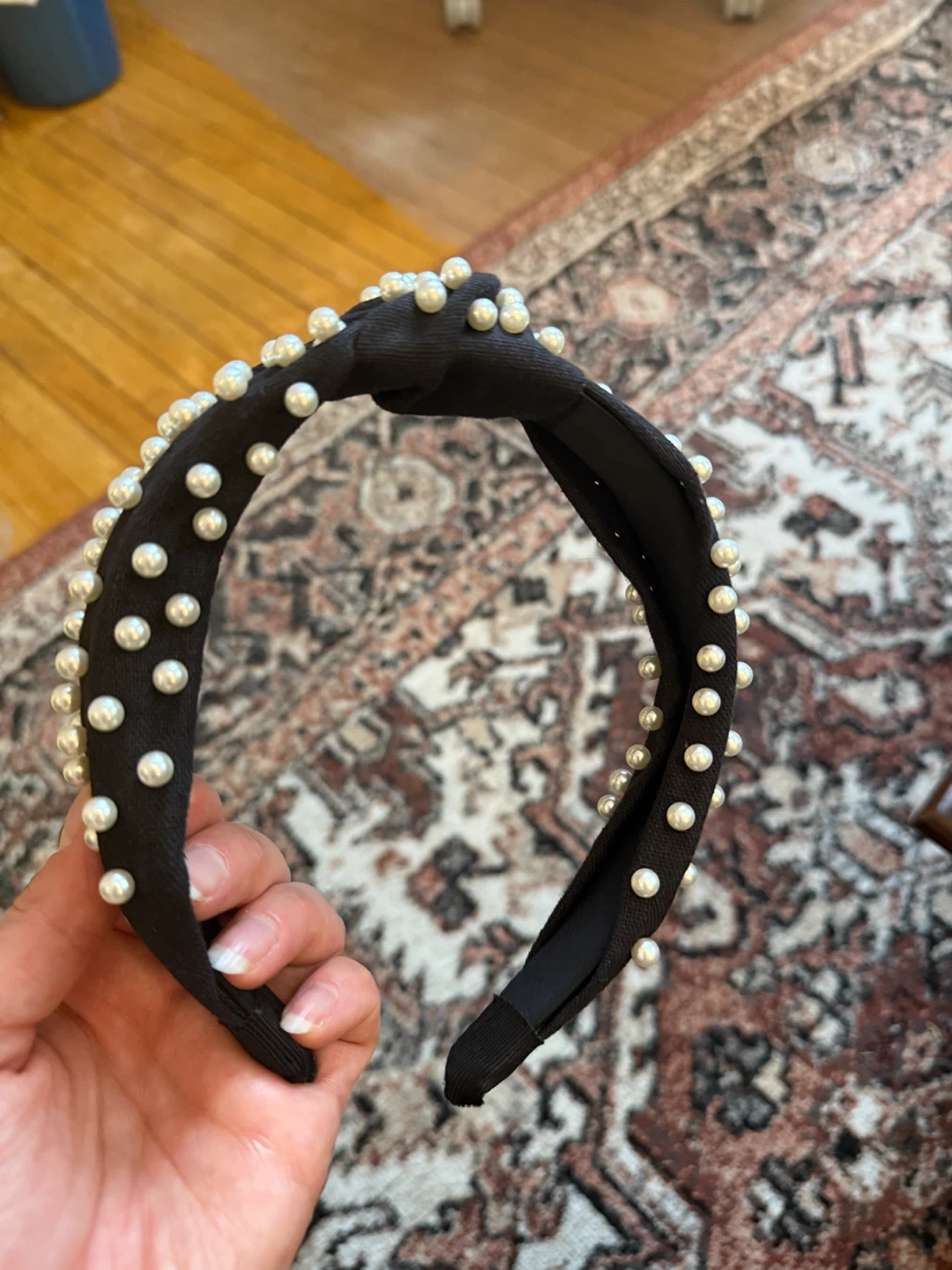 Black pearl headband