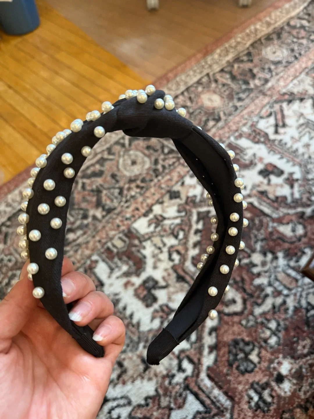 Black pearl headband