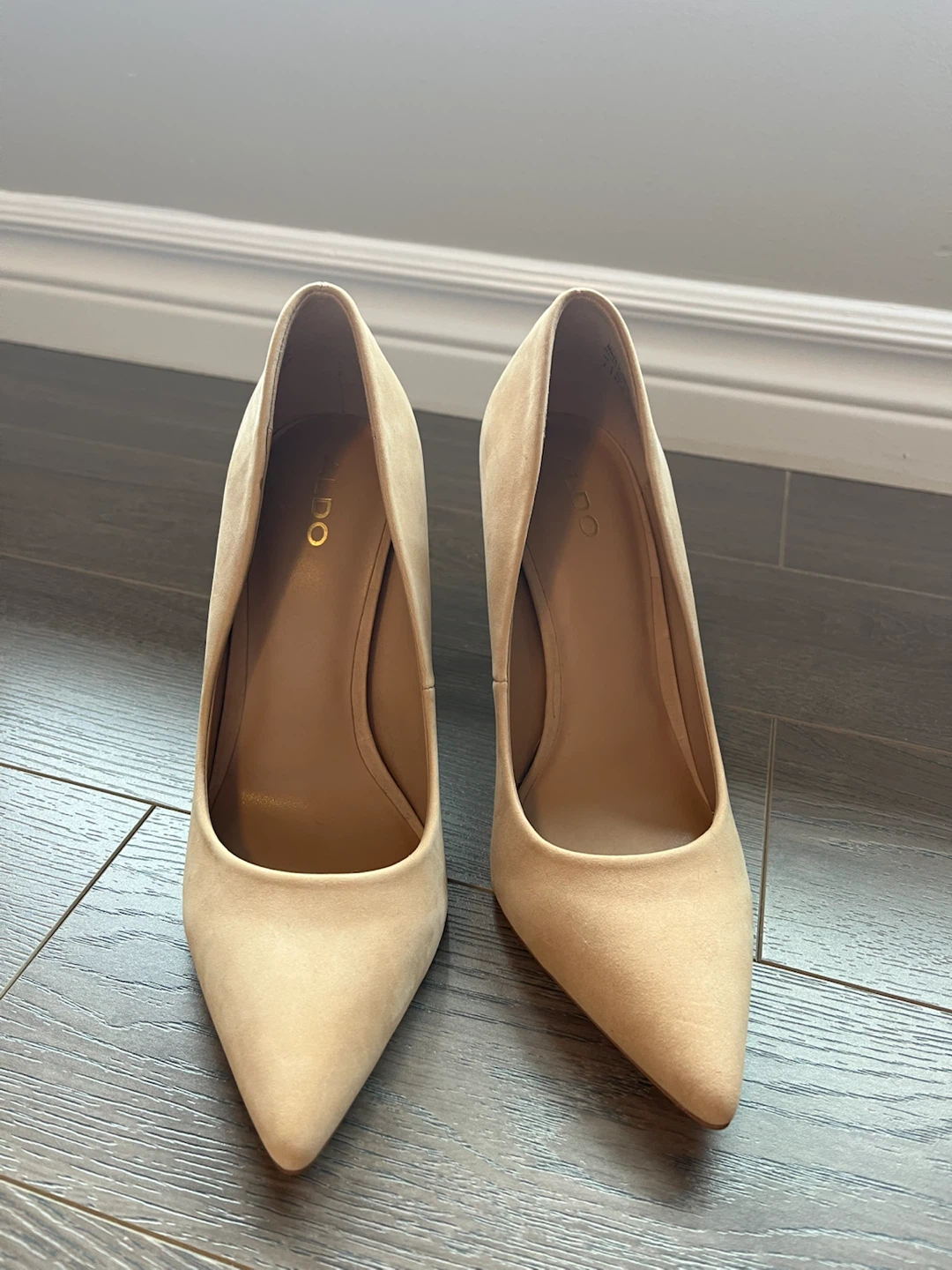ALDO Women's Nude Suede Heels (size 7)